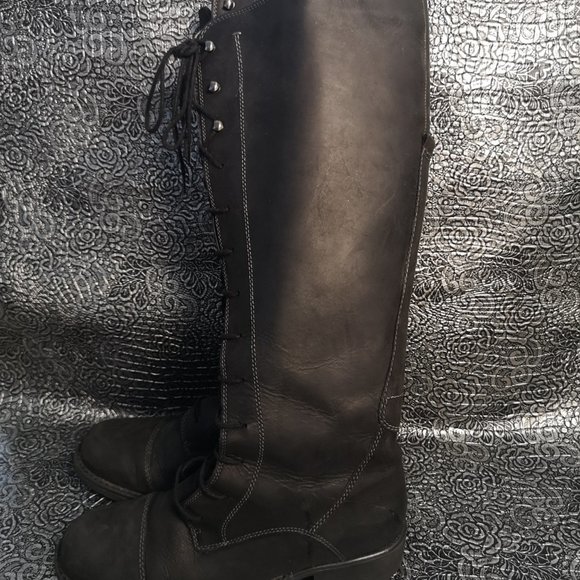 Clarks | black  lace up boot with side zipper size 8 - Picture 2 of 5